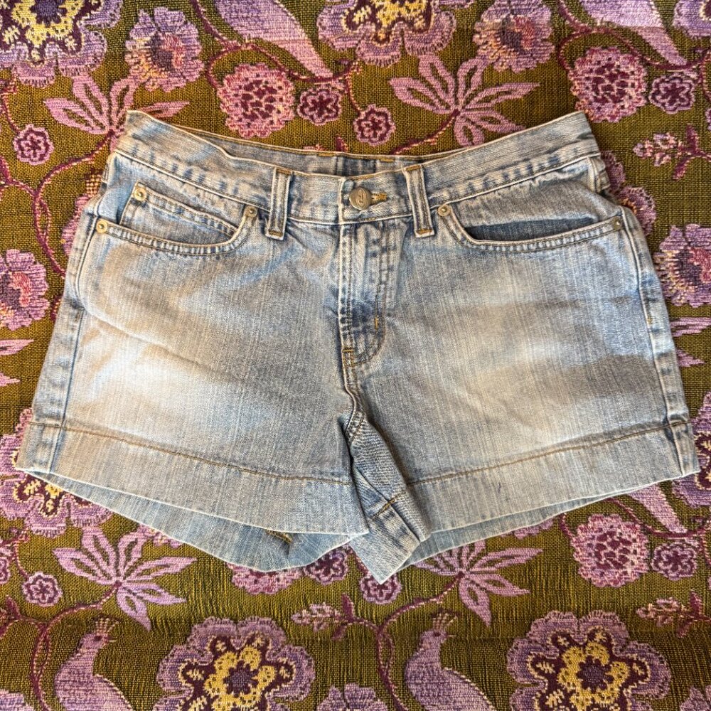 🌼 Vintage BONGO Light Wash Jean Shorts 🦋 Y2K Chill Girl Vibes, Med-low rise